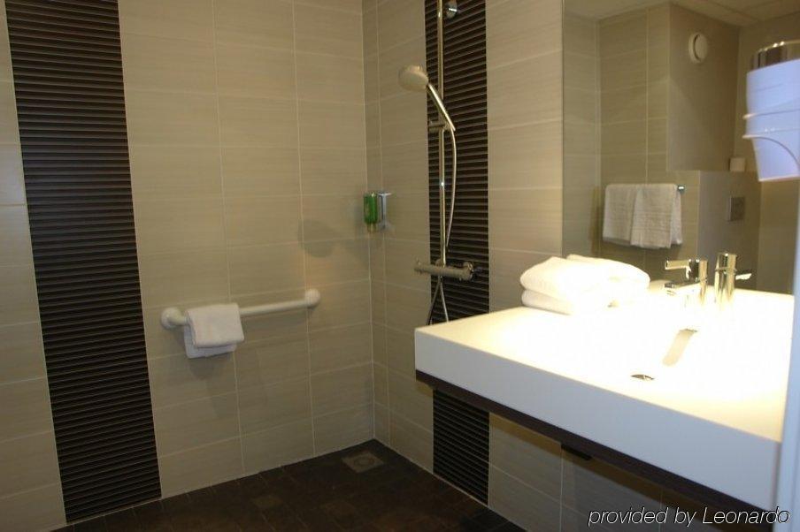 Brit Hotel Vannes-Theix Kültér fotó